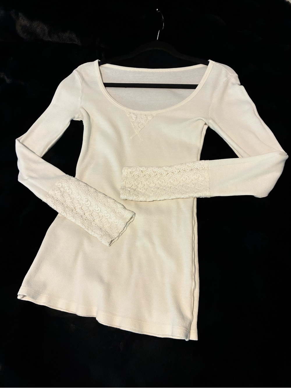 Cream Long Sleeve Lace Cuff Thermal Top